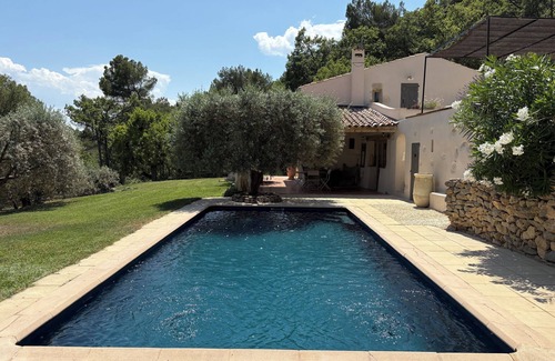 Lurs House | Beautiful house surrounded by nature with swimming pool