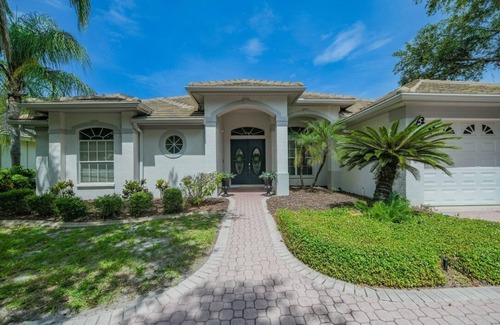 Braden River House | Beautiful house in a gated golf community. Pool with Lanai. Close to beaches.