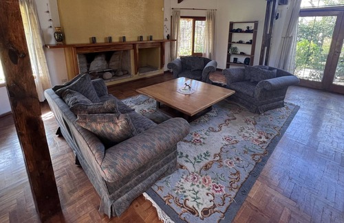 Chacras de Coria House | beautiful house with pool in chacras de coria