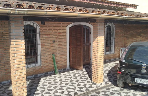 Martim de Sa House | Beautiful house with pool, 3 bedrooms, 2 bathrooms, 380 m from the beach of martim de Sa.