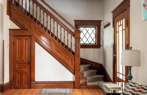Traverse City House | Beautiful House Walk Everywhere AC Fire Pit