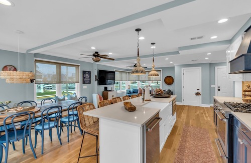 Ortley Beach House | Beautiful house with attached cottage by the sea