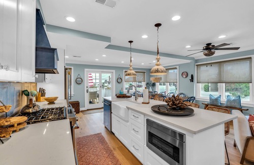 Ortley Beach House | Beautiful house with attached cottage by the sea