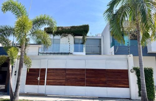 Colima House | Beautiful House with Climate Pool and Jacuzzi