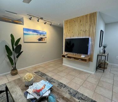Trailer Estates House | Beautiful house with jacuzzi near AnnaMariaIsland