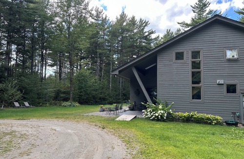 Williamsville House | Beautiful house with loft in picturesque Marlboro