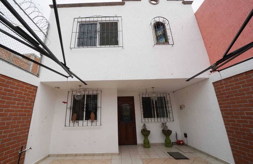 Morelia House | Beautiful house with studio and hydromassage bathtub