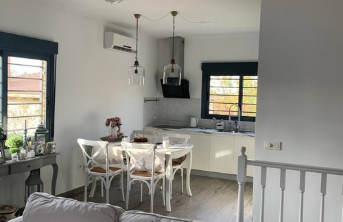 Arges House | Beautiful house with swimming pool close to Puy du Fou and Toledo