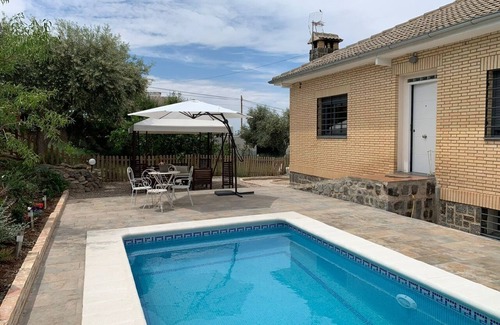 Arges House | Beautiful house with swimming pool close to Puy du Fou and Toledo