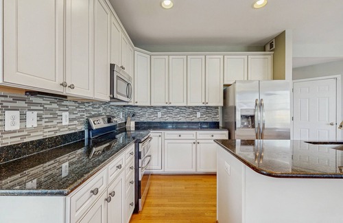 Millsboro House | Beautiful house with shared pool, gym, and tennis courts - near beaches