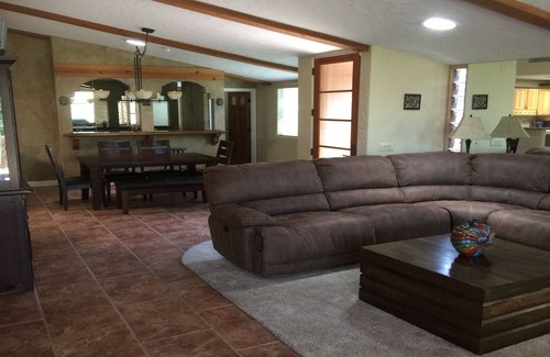 Palm Desert Condo | Beautiful Ironwood Country Club Condominium