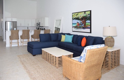 Treasure Cay Condo | Beautiful Island Getaway