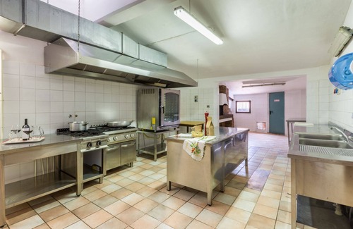 Montefiore dell'Aso Villa | Beautiful and spacious villa with private pool and large garden, located in Montefiore dell'Aso, jus