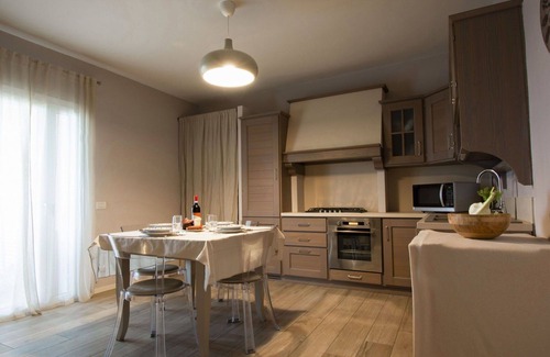Santa Maria a Monte Apartment | Beautiful apartment with private pool, WIFI, TV, terrace, pets allowed, panoramic view and parking