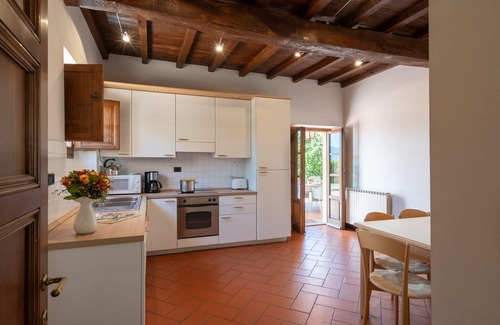 Vicchio Villa | Beautiful private villa with hot tub, private pool, WIFI, sauna, TV, patio, panoramic view, parking