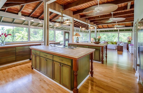 Honaunau-Napoopoo House | Beautiful Kealakekua Bay Home With Private Pool & Tropical Garden