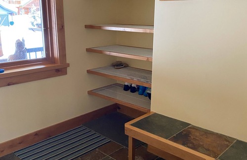 Golden House | Beautiful, Kicking Horse Mountain Resort, Ski In/Out, Family Friendly Home!