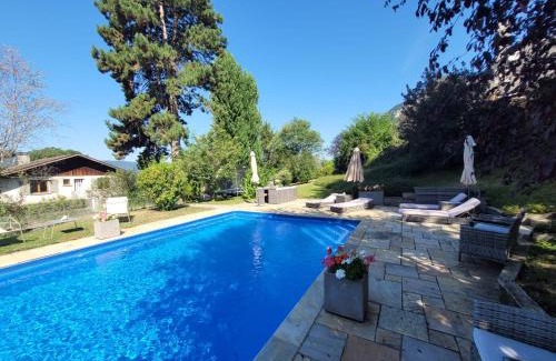 Menthon-Saint-Bernard Villa | Beautiful Lake Annecy Villa