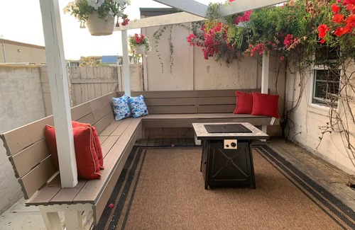 Village of La Jolla House | Beautiful La Jolla Beach Cottage in the Village!