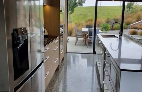 Jacks Point House | Beautiful Lake and Alpine Views - Queenstown
