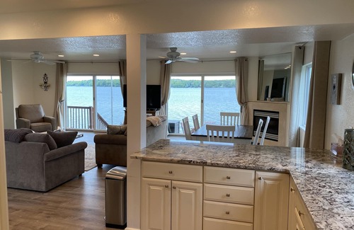 East Jordan House | Beautiful Lake Charlevoix Waterfront Getaway! Toys, Kayaks And All You Need!