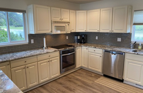 East Jordan House | Beautiful Lake Charlevoix Waterfront Getaway! Toys, Kayaks And All You Need!