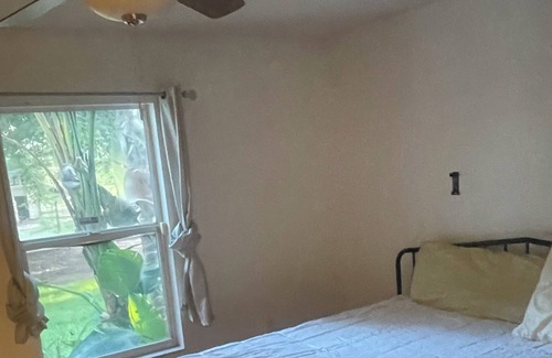 Florida South Atlantic Coast House | Beautiful, lake facing ranch house 3 bedroom, 2 bath, living room, kitchen,patio