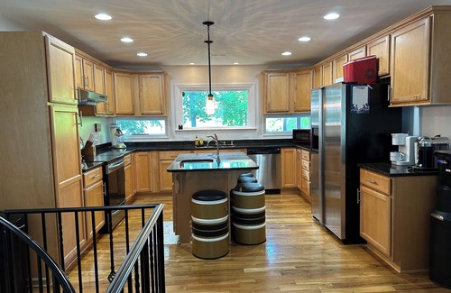 Leasburg House | Beautiful lake front family home