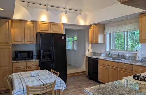 Warren County House | Beautiful Lake George waterfront property