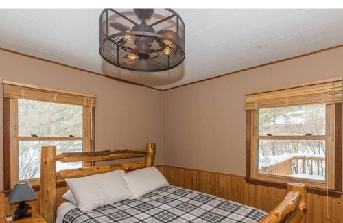 Nisswa Cabin | Beautiful lake getaway just steps from the water