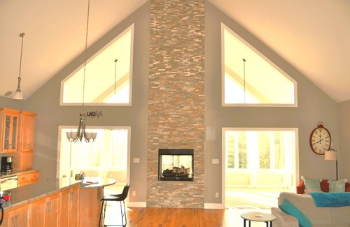 Granite Falls House | Beautiful Lake House with Mountain View