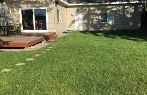 Alexandria House | Beautiful lake home located on Lake Carlos!