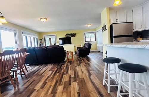 Alexandria House | Beautiful lake home on one of the cleanest & clearest lakes with great fishing.