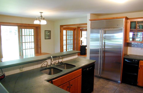 Waverly Beach House | Beautiful Lake House, 6 BR, 5 BA, 3500 SF, private beach, wrap around porch.