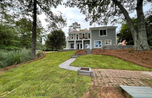Columbia Cottage | Beautiful Lake Murray home with big water views