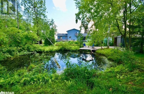Oro-Medonte House | Beautiful lake view cottage ,Shallow Beach, Backyard privacy.Mid-Term