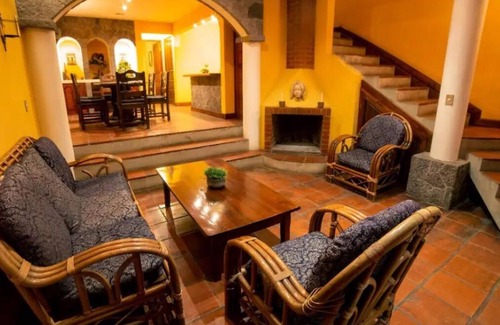 Santiago Atitlan House | Beautiful Lakefront home: gardens