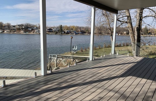 Manitoba Cabin | Beautiful Lakefront Luxury Home at Lake Metigoshe, Canada
