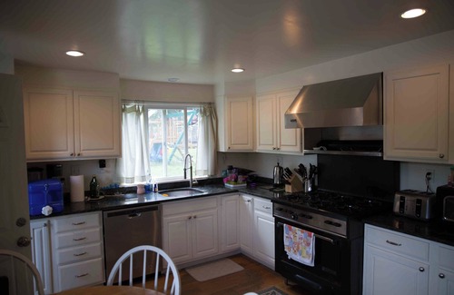 Putnam Valley House | Beautiful lakefront property 60 minutes from NYC.
