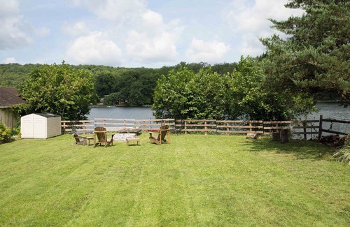 Putnam Valley House | Beautiful lakefront property 60 minutes from NYC.