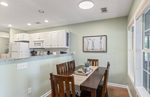 Jacksons' Gap House | Beautiful lakefront getaway! Stunning waterfront views and direct lakefront.