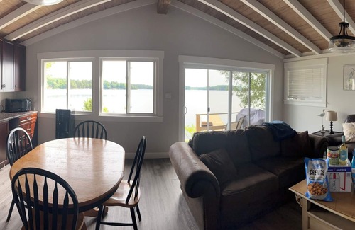 Tay Valley Cottage | Beautiful lakefront cottage steps from the clear waters of spring fed Black Lake