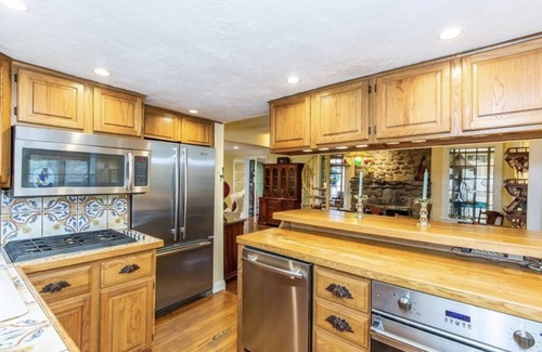 Greenville Cottage | Beautiful Lakefront Cottage w/Sunset Views