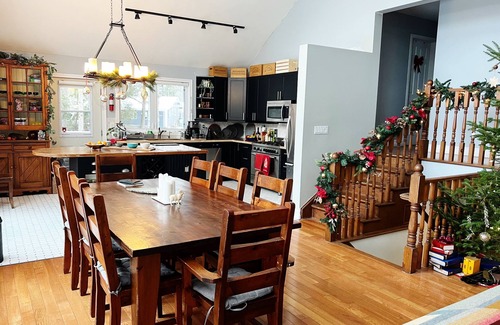 Washago Cottage | Beautiful Lakefront Cottage with Hot Tub