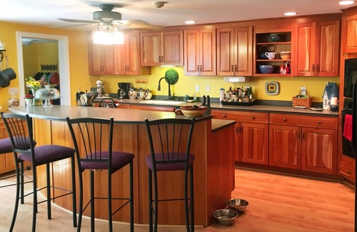 Shrewsbury House | Beautiful Lakefront Home with Private Beach