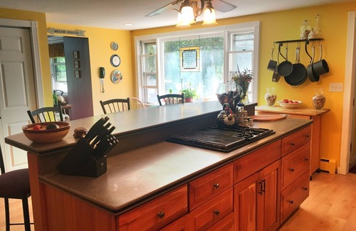 Shrewsbury House | Beautiful Lakefront Home with Private Beach