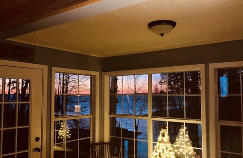 Negreet House | Beautiful lakefront home on quiet South Toledo Bend Cove
