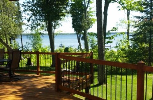 Moran Cabin | Beautiful Lakefront Log Home Near Mackinac Island nOn Brevort Lake!