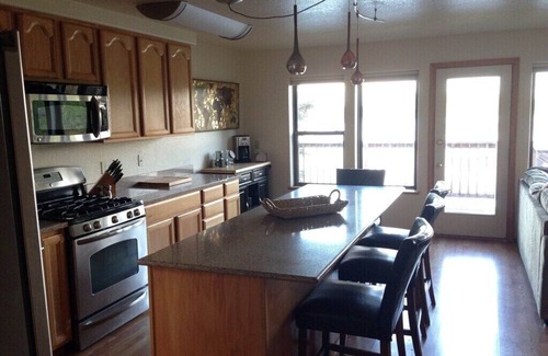 Ridgeway House | Beautiful Lakefront Property Minutes From The Kenai River And Soldotna