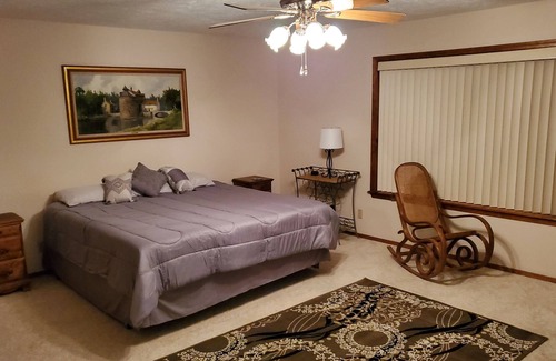 Bull Shoals House | Beautiful Lakefront Home Bull Shoals Lake. One mile to White River.